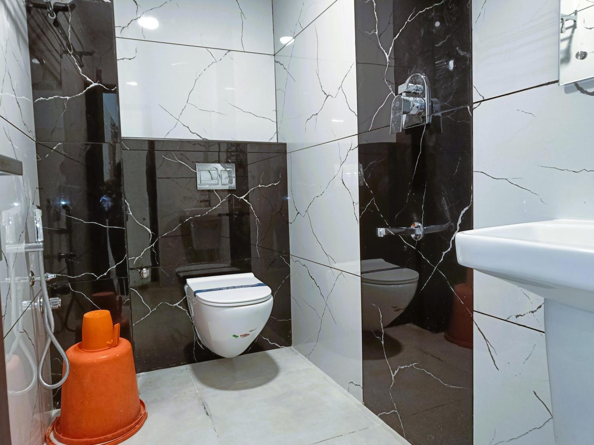 Hotel Jeyam Kanyakumari Exteriör bild